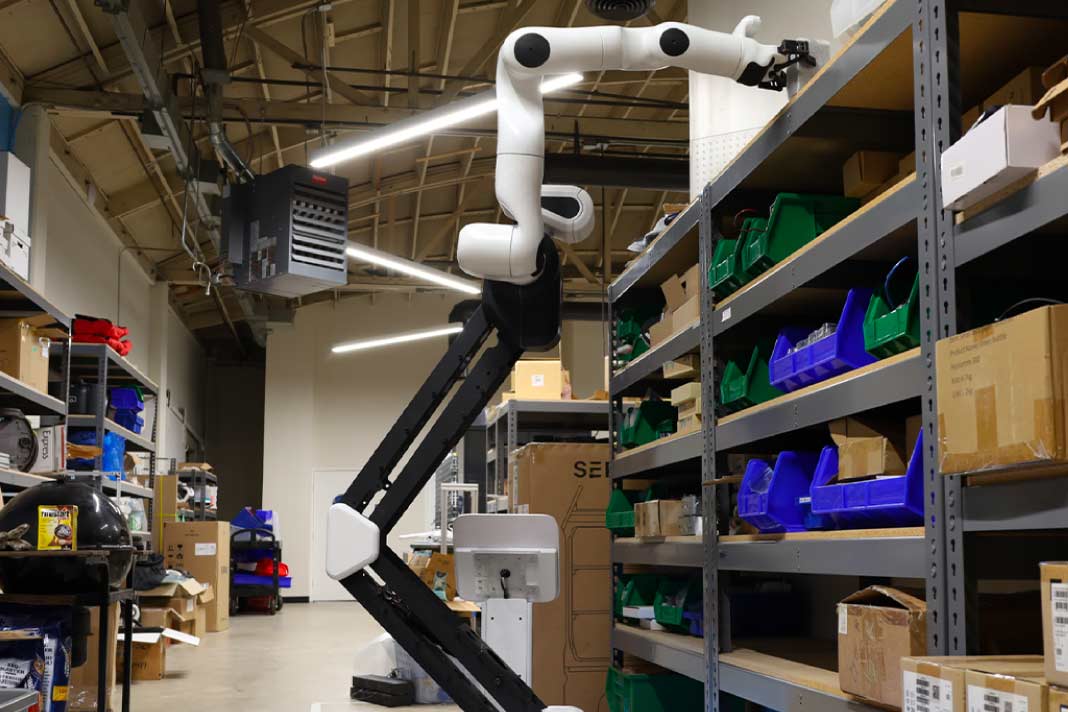 Kinisi Robotics Focuses on Wheeled Humanoids for Industry