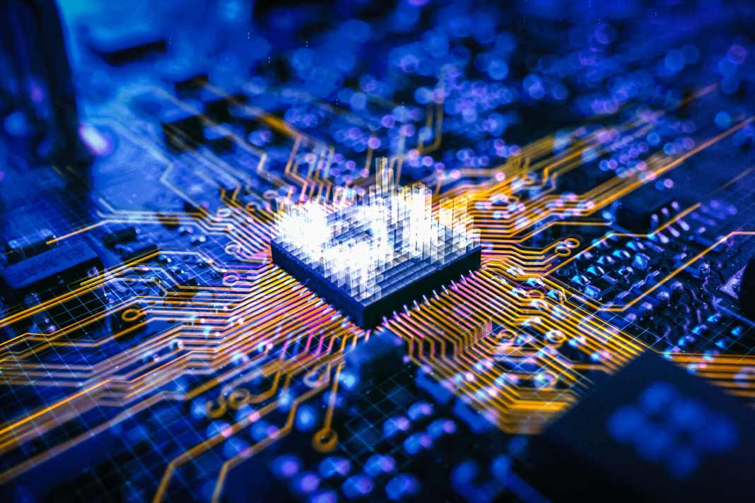 Britain Invests £14 Million to Accelerate Quantum Applications in Health and Defense