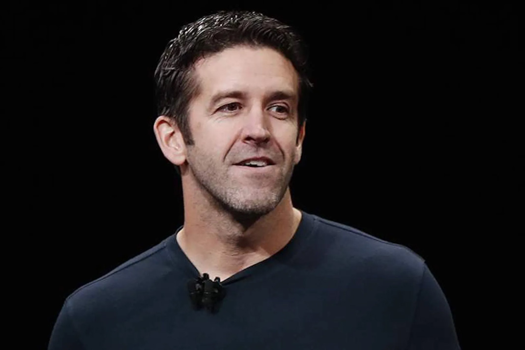 Tim Cook Steps Down. John Ternus Takes the Helm.